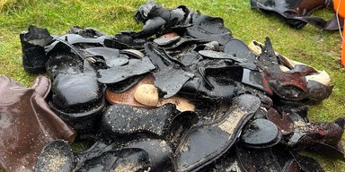 Загадка обуви на пляже Уэльса: на побережье нашли сотни пар 19 века (фото)