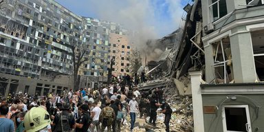 8 погибших и десятки пострадавших: последствия ракетного удара по Киеву (фото, видео)