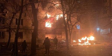 Росіяни вдарили по Запоріжжю "Шахедами": поцілили у житлові будинки, є постраждалі (фото, відео)