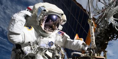 Чрезвычайная ситуация на МКС: NASA может досрочно вернуть астронавтов с орбиты на Землю