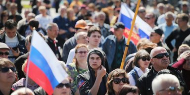 Автономный Донбасс. Какие "перспективы" открывает закон об особом статусе