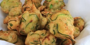 Хрустящие кабачки в кляре: как приготовить вкуснейшую закуску