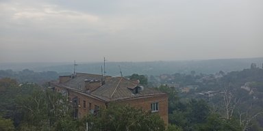 Якість повітря впала в 5-6 разів: на Київ насувається дивна темна хмара (фото)