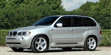Автомобиль, которого не было: BMW представила заряженный X5 M 2000 года (фото)
