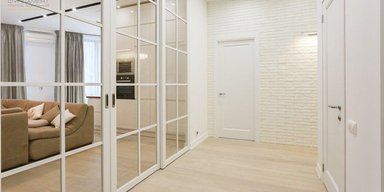 Які матеріали дверей та підлоги найкраще підходять для українського клімату