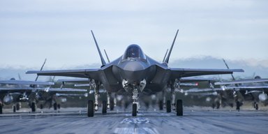 Крупнейшая сделка в истории: Чехия завершила переговоры о покупке истребителей F-35A