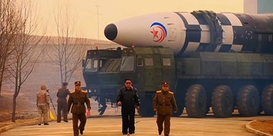 КНДР рассчитывает получить от РФ технологии дальнобойной ядерной ракеты: что взамен