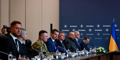 Переговоры в Стамбуле: Украина предложила встречу Путина и Зеленского