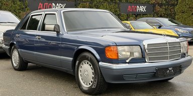 Их выпустили всего 349: в Киеве продают бронированный Mercedes 90-х с малым пробегом (фото)