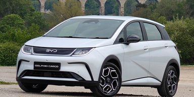 BYD представил недорогой коммерческий электрокар с запасом хода более 400 км (фото)