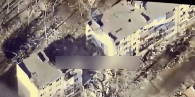 Можливо, JDAM або французькі AASM: ЗСУ завдали високоточного удару по штабу ЗС РФ (відео)