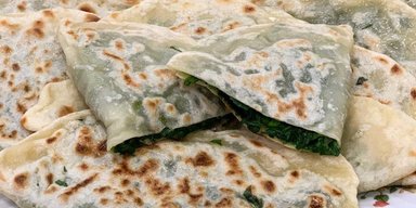 Лепешки с зеленью: как приготовить настоящие кутабы