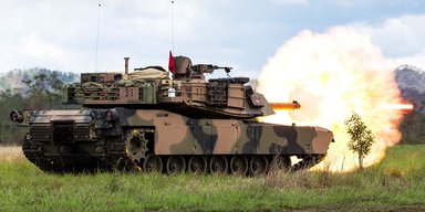 Австралия отправила в Украину партию списанных танков Abrams: военные критикуют решение