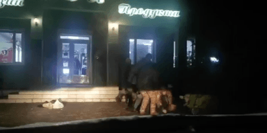 У Дрогобичі військовий повалив на землю цивільного чоловіка: що сталося (відео)