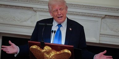 Трамп став на бік Путіна. Чому ресурсна угода не допомогла Україні