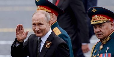 "Путин 9 мая: сегодня – на шашлыки, завтра – в военкомат. Будет социальный взрыв", – эксперт
