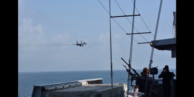ВС РФ атаковали "калибрами" грузовое судно в Черном море, — Риши Сунак