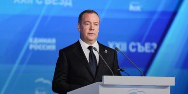 Медведєв заявив, що до Росії можуть ще приєднати нові регіони