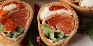 Невероятно вкусно: как приготовить замечательную закуску из обычных блинов