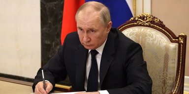 "Сужается окно": у Путина все меньше возможностей затягивать войну из-за дефицита в бюджете, — СМИ