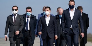 Тотальний блеф і запаморочення від успіхів. Із чим закінчують 2021 рік