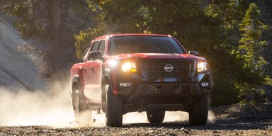 Назад в 80-е: Nissan представил недорогой полноприводный пикап в ретро-стиле (фото)
