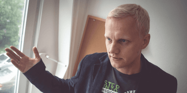"Корупційний авторитаризм": Шабунін прокоментував підозру і 15-годинні обшуки ДБР