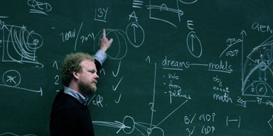 От Гильгамеша до Уолл-стрит. Как чешский профессор заново знакомит мир с экономикой