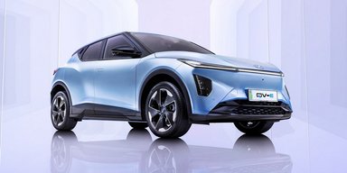 Новый малазийский электрокроссовер за $19 500 оказался дешевой копией Tesla (фото)