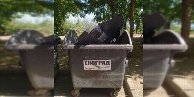 "Звичайна тема для Одеси": у місті дрон ВС РФ викинули у сміттєвий бак (фото)