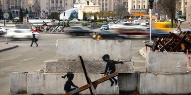 Формула британца. Какое послание украинцам зашифровал Бэнкси в граффити в Киеве и Бородянке