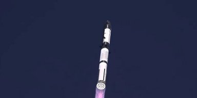 Найбільша у світі: ракета Ілона Маска вибухнула під час польоту в космос (відео)
