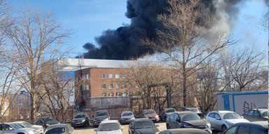 Трое пострадавших: в РФ из-за взрыва газа произошел пожар на судостроительном заводе (фото, видео)