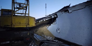 Третий раз за месяц: ВС РФ сбросили авиабомбы на остров Змеиный, —  командование (фото)
