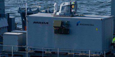Уражає БПЛА, катери та автомобілі: Німеччина завершила випробування лазерної гармати LWD
