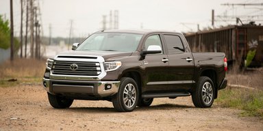 Японська надійність: пікап Toyota проїхав понад 1,4 мільйона кілометрів за 5 років (фото)