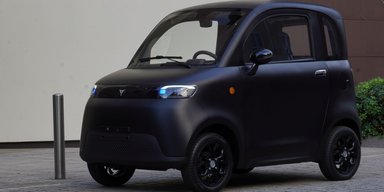 В Італії створили міський електрокар за 7900 євро: керувати ним можна без прав (фото)