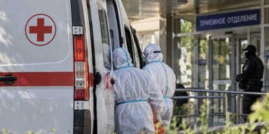 Комаровський висловився щодо секретності спалаху вірусу в РФ: "Може, займалися не чумою?"