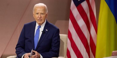 США могут отправить Украине дальнобойные ракеты JASSM: СМИ узнали, почему Байден передумал