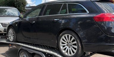 Прикрывались нуждами ВСУ: в Украину незаконно ввезли более 300 авто (фото)