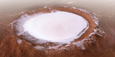 Ученые выяснили тайну марсианского льда и рассказали, может ли в нем скрываться жизнь (фото)