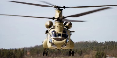 Вместо Osprey: президента США теперь сопровождают вертолеты CH-47F Chinook (фото)