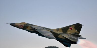 Впервые за 1,5 года: в Беларусь прилетел российский носитель ракеты "Кинжал" МиГ-31К