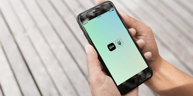 Сбой онлайн-сервисов в Украине: "Дія", "Ощадбанк" и "Нова пошта" возобновили работу