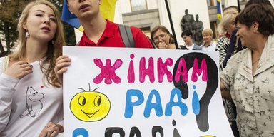 Чем должны заниматься женщины в парламенте