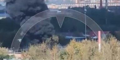 Палало й диміло: у РФ сталися пожежі за 30 км Кремля та в Краснодарі (відео)