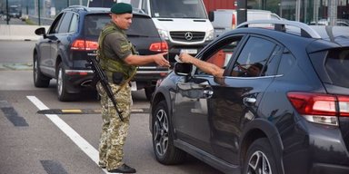 "Возможность есть": забронированные мужчины могут выезжать за границу в отпуск, однако есть нюансы (видео)