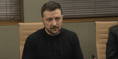 "Надо договариваться со мной": Зеленский назвал условия, при которых готов уйти в отставку