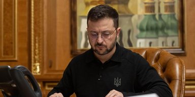 Раз на 2-3 тижні: Україна домовилася зі США про регулярну військову допомогу, — Зеленський