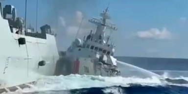 Применили водометы и пошли на таран: Китай и Филиппины вступили в конфликт из-за спорных территорий (видео)